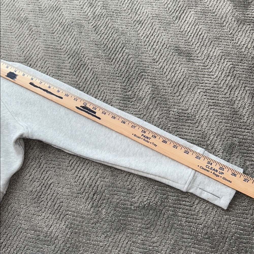 Lululemon Women’s Gray Zip-Up Hoodie - SCUBA CROPPED - Picture 12 of 12